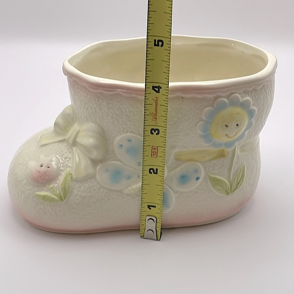 Vintage, Japan, ceramic baby shoe planter,  anthropomorphic flowers/butterfly:)) - Picture 12 of 13